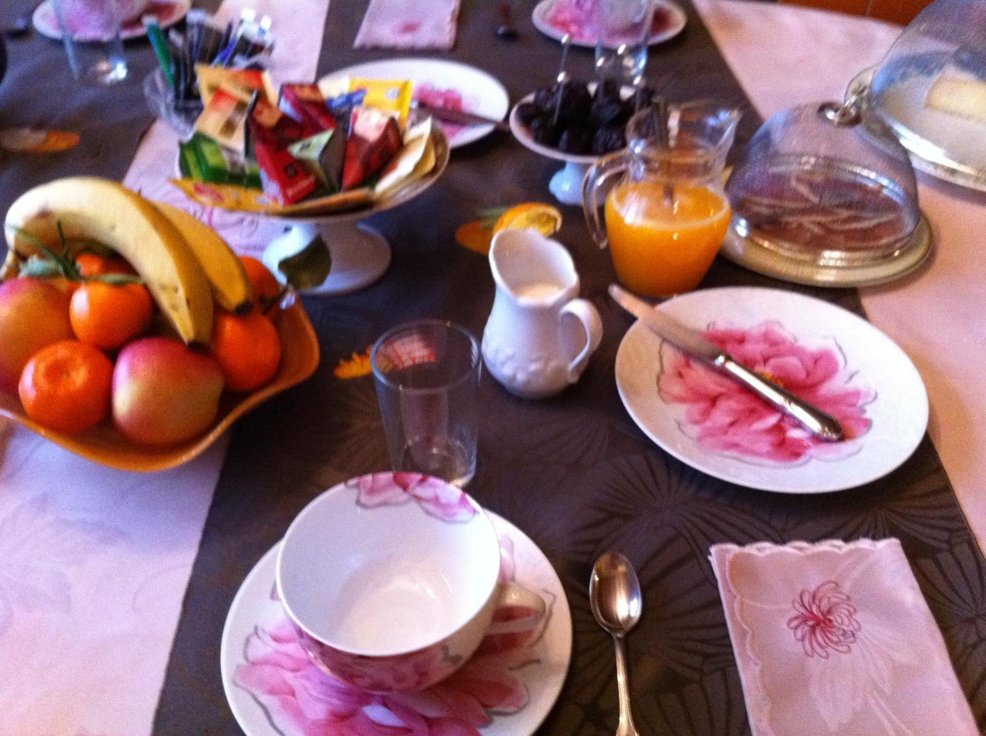 Veyre-Monton Au Fond De La Cour Bed & Breakfast エクステリア 写真
