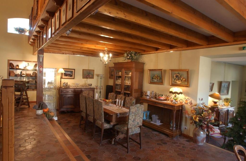 Veyre-Monton Au Fond De La Cour Bed & Breakfast エクステリア 写真
