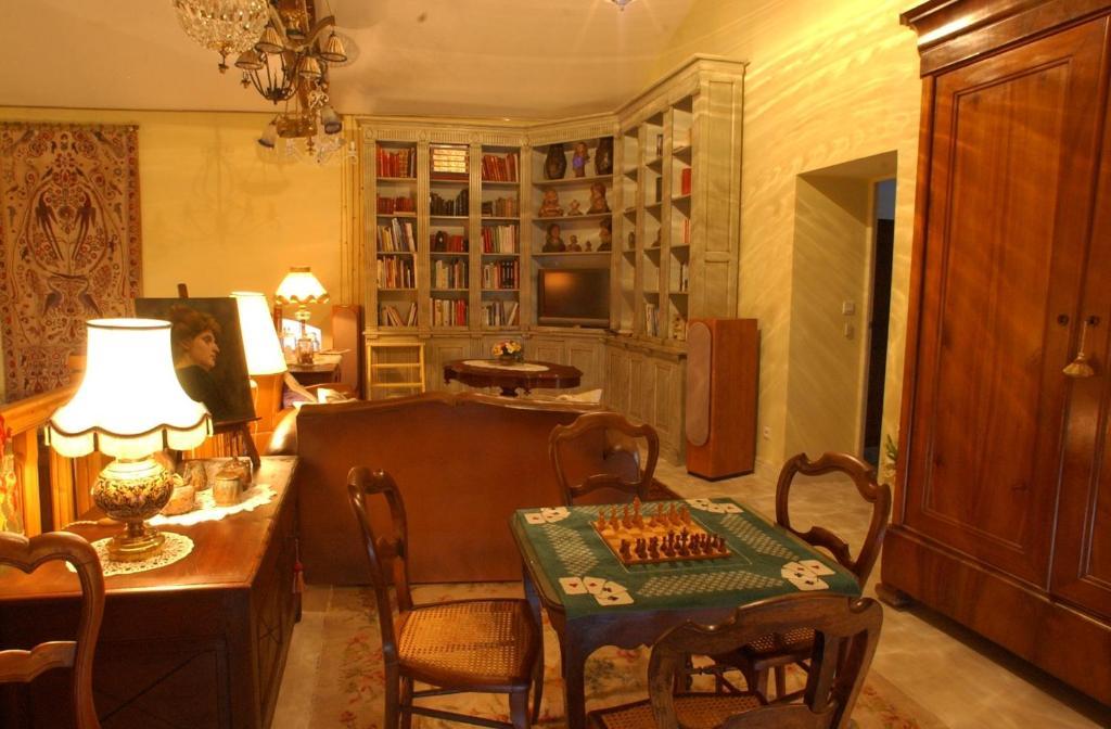 Veyre-Monton Au Fond De La Cour Bed & Breakfast エクステリア 写真