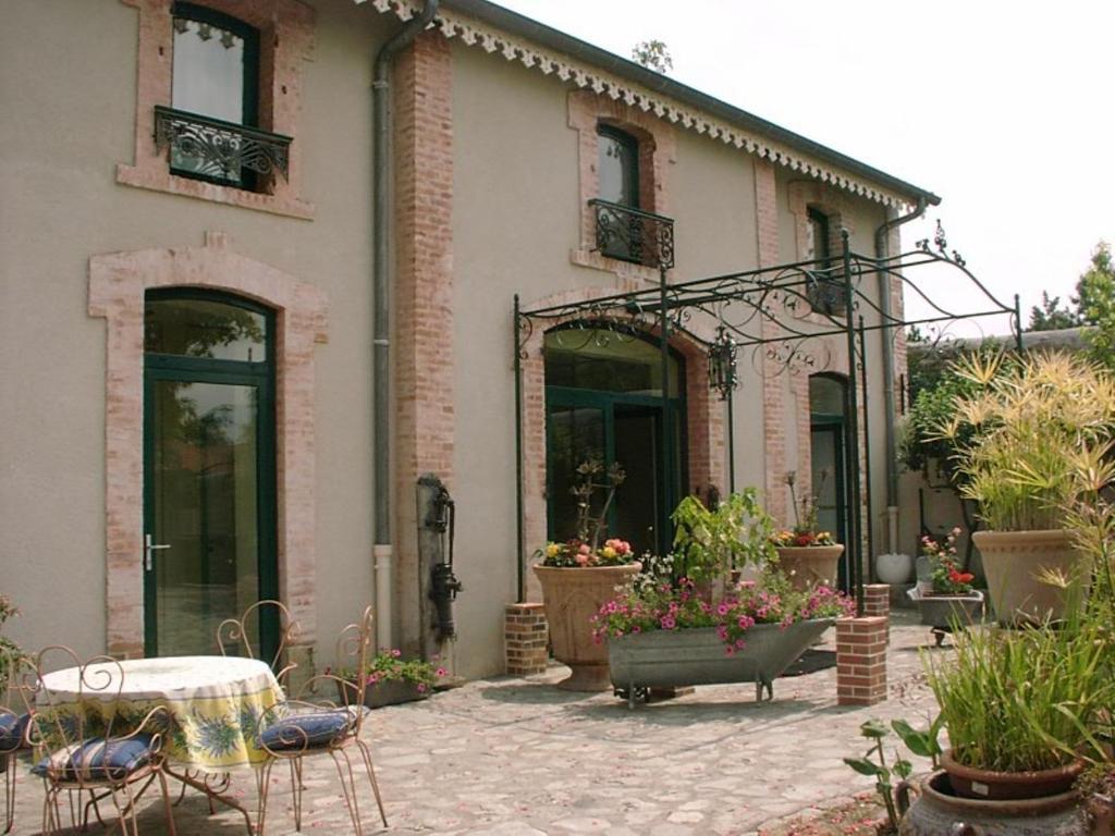 Veyre-Monton Au Fond De La Cour Bed & Breakfast エクステリア 写真