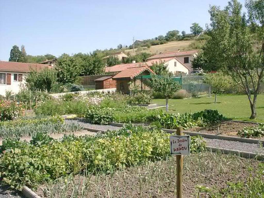 Veyre-Monton Au Fond De La Cour Bed & Breakfast エクステリア 写真